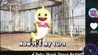 Baby Shark Dance Battle | Baby Shark Challenge | Baby Shark vs Pinkfong
