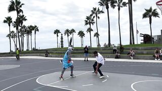 Bugs Bunny 1v1 Basketball at Venice Beach [Space Jam IRL]