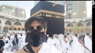 Bollywood Famous Muslim Actor Visited Saudi And Performed Umra, Indian Famous Celebrity During Umra,