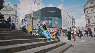 IF YOU ARE TRAVELING YOU NEED THIS! The ultimate Sneaker cleaning travel kit