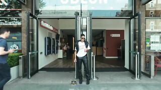 IF YOU ARE TRAVELING YOU NEED THIS! The ultimate Sneaker cleaning travel kit