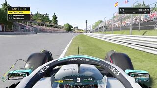 Blindfold Challenge: Dani Moreno v Jake Benham! ????