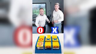 Tic Tac Toe Challenge !