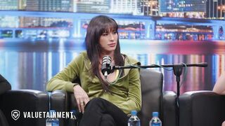 Promiscuous "Sex Icon" Loses Her Father Over Onlyfans