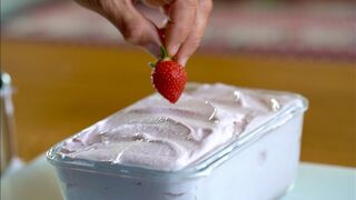 Strawberry Ice Cream – Bruno Albouze
