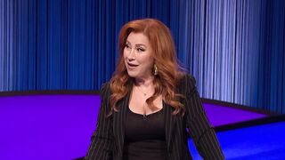 It's Personal for Lisa Ann Walter - Celebrity Jeopardy!