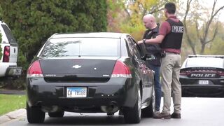 Police fatally shoot sledgehammer-wielding man in Round Lake Beach