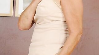 Annabelle Brady ~ Natural Older Women Over 60 | Mature Nylon, Hosiery & Stockings Model