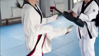 INSANE Beach Kick! ???? Most Flexible Martial Artist EVER? Ultimate Strength & Balance! ????