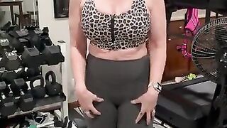 Capri Leggings Test! High‑Waist Workout Capris Review — IUGA With Pockets! #ad