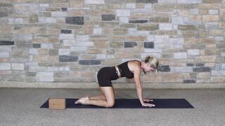 30 Day Walk & Flow September Yoga Challenge! (Join Free!)